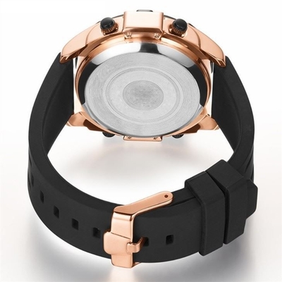 Los deportes análogos-digital miran estilo del deporte miran el reloj de los deportes para los hombres