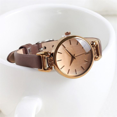 Las señoras impermeables 3ATM cubren los relojes femeninos de lujo de la correa con cuero de cuero de los relojes de la correa