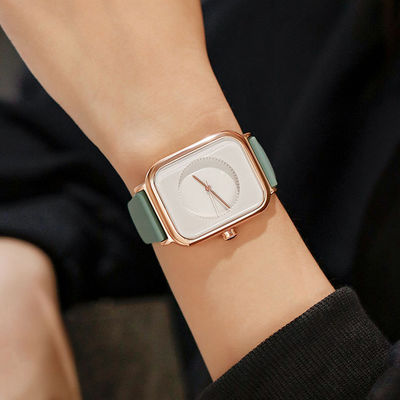 Relojes de señoras únicos del cuarzo con el diseñador de sexo femenino Watches de las correas de goma