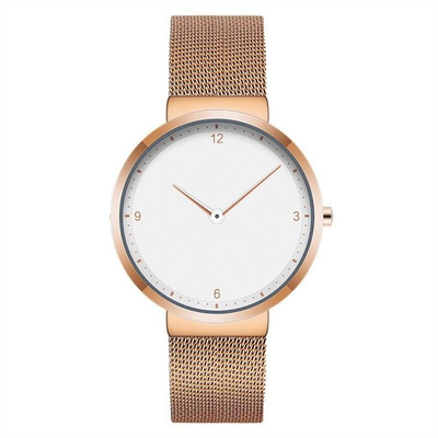 La aleación de la moda junta los relojes del cuarzo de los hombres minimalistas del reloj del cuarzo