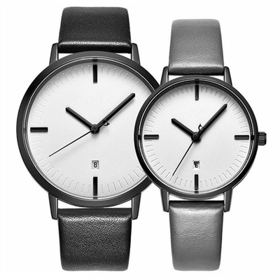 Los pares impermeabilizan el reloj del cuarzo con la fecha simple del calendario ningún dial de Digitaces