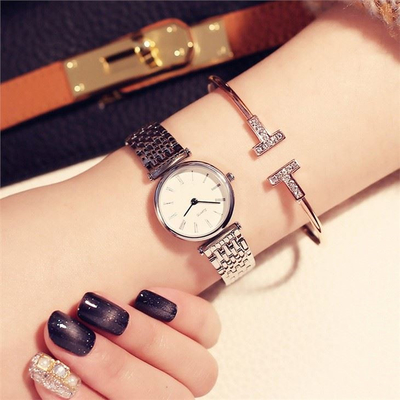 Los pares finos elegantes simples de los relojes del amante de la aleación de la moda del negocio emparejan el reloj
