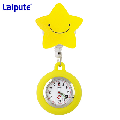 El reloj retractable del mando de Digitaces cuida el clip en el movimiento del cuarzo del reloj del mando